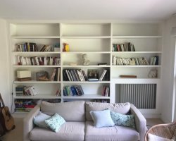 aménagement intérieur étagères bibliothèque séjour